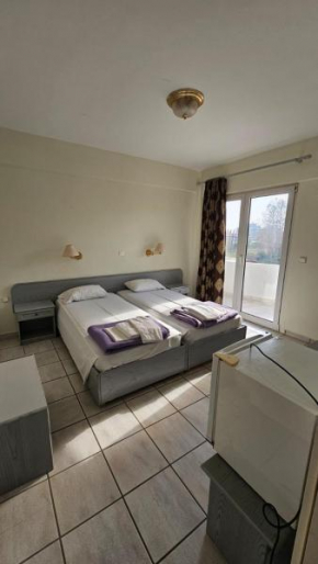 Great Alexander Hotel